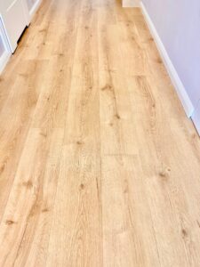 Quick-Step MJ3550 Dąb pustynny naturalny jasny laminat