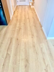 Quick-Step MJ3550 Dąb pustynny naturalny jasny laminat