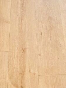 Quick-Step MJ3550 Dąb pustynny naturalny jasny laminat