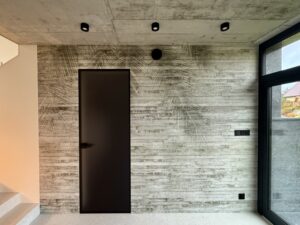 Drzwi Eclisse aluminiowo-szklane w kolorze Tabacco, szklenie satyna brąz wysokość 2250