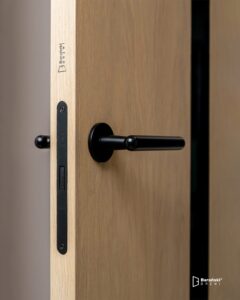 Klamka APRILE ASTERIA ROZETA R SUPER SLIM 5MM BK - czarny matowy